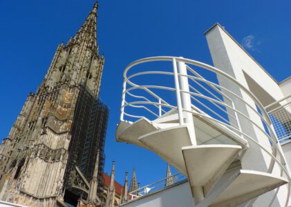 Ansprechpartner || Standorte